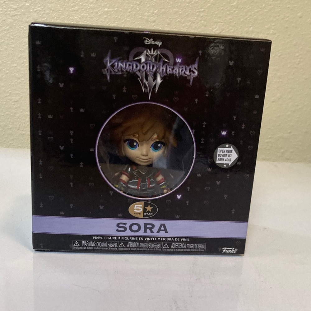 Kingdom Hearts Sora Vinyl Figure